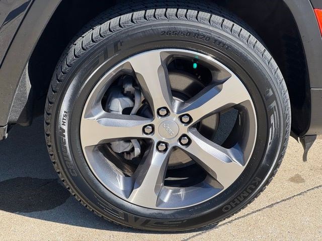 Certified 2024 Jeep Grand Cherokee Limited w/ Luxury Tech Group II image 33