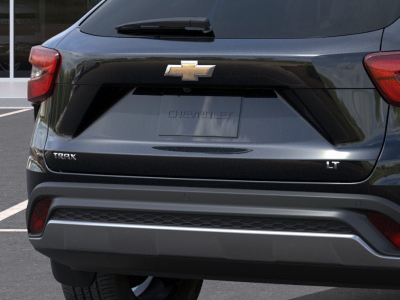 New 2026 Chevrolet Trax LT w/ Sunroof Package FWD image 14