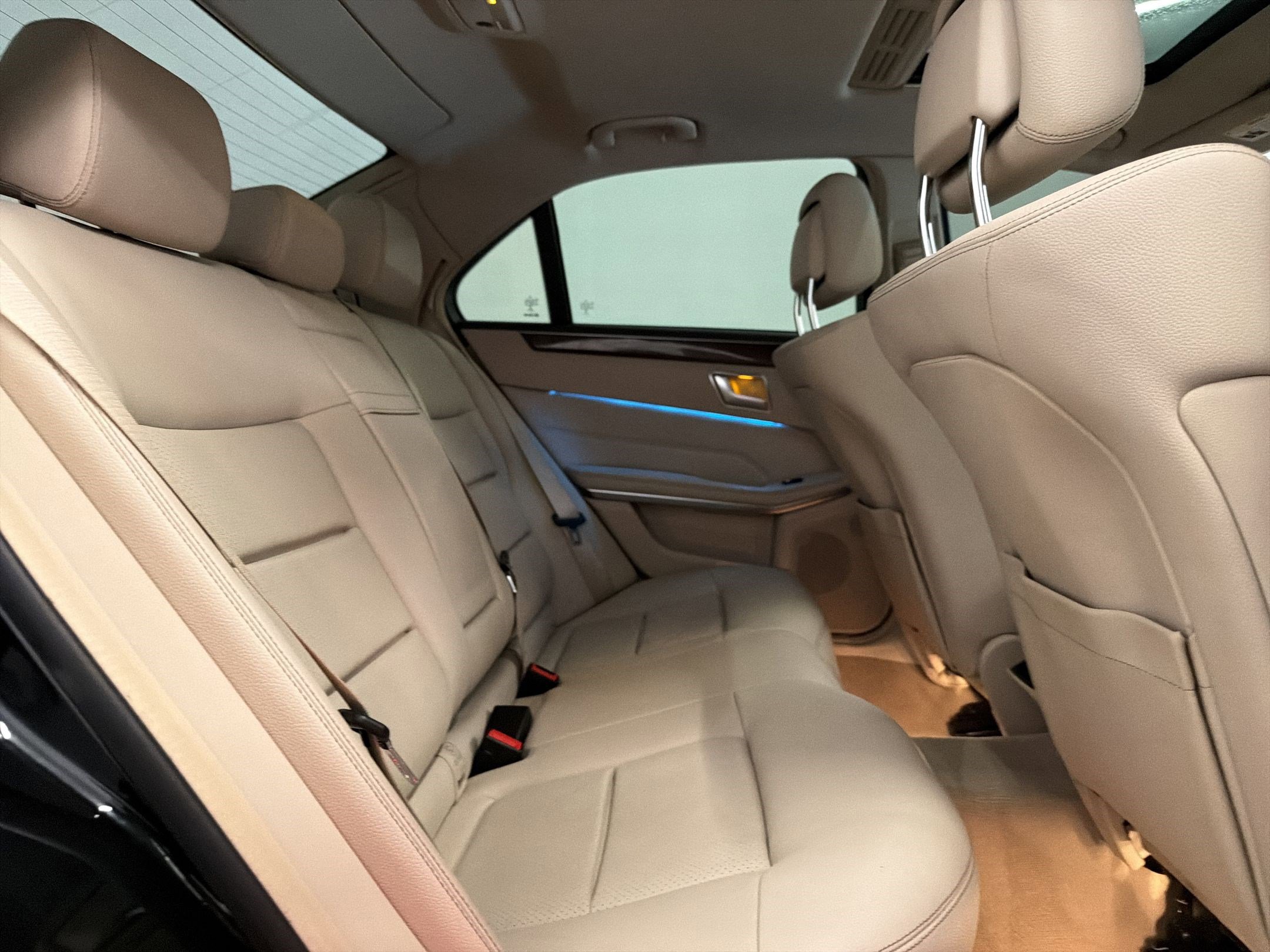 Certified 2016 Mercedes-Benz E 350 Sedan image 30