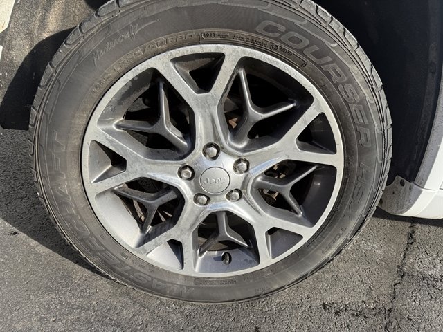 Used 2020 Jeep Grand Cherokee Overland image 7