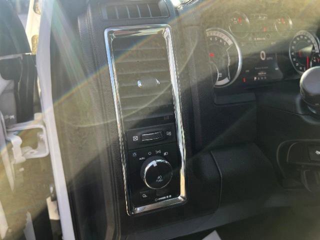 Used 2017 RAM 1500 Laramie w/ Convenience Group image 29