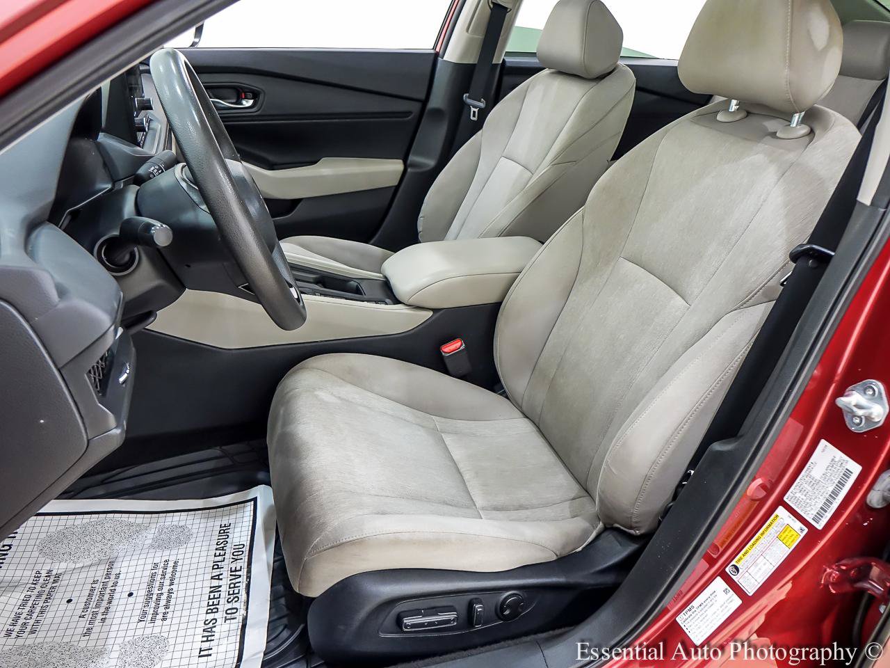 Used 2025 Honda Accord SE image 13