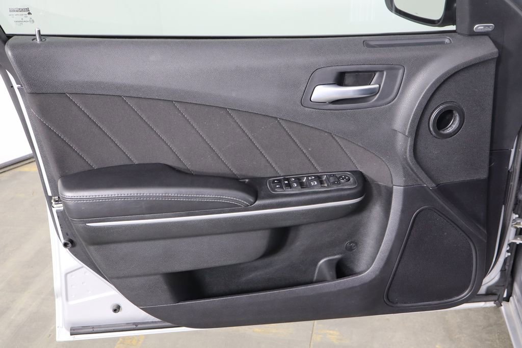 Used 2023 Dodge Charger SXT RWD image 19