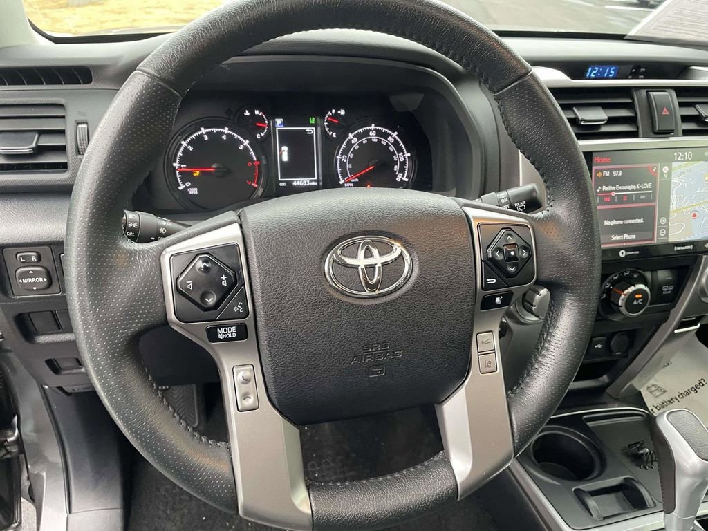 Used 2022 Toyota 4Runner SR5 Premium w/ Moonroof Package image 17