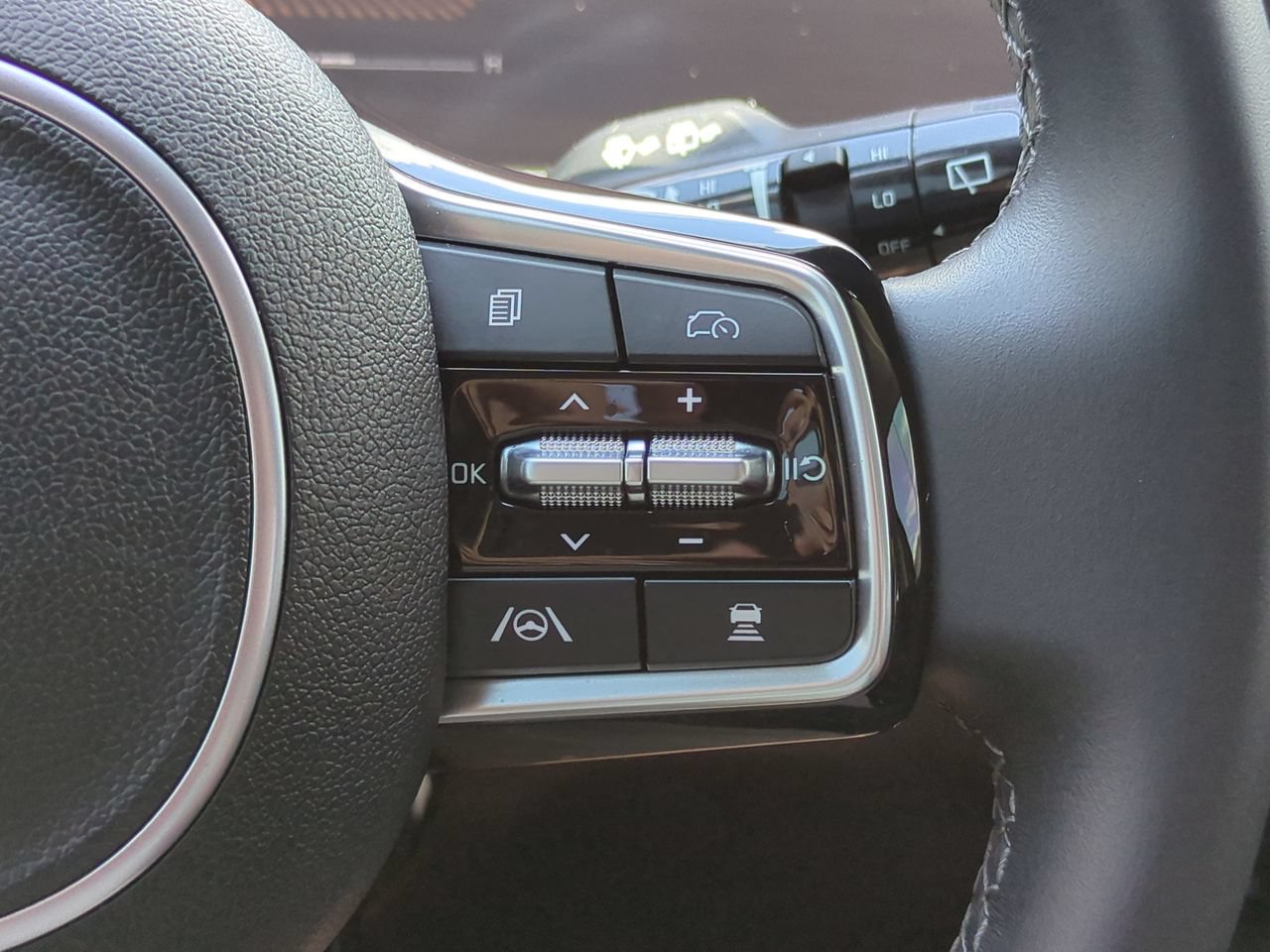 Certified 2024 Kia Sorento S w/ Panoramic Sunroof Package FWD image 27