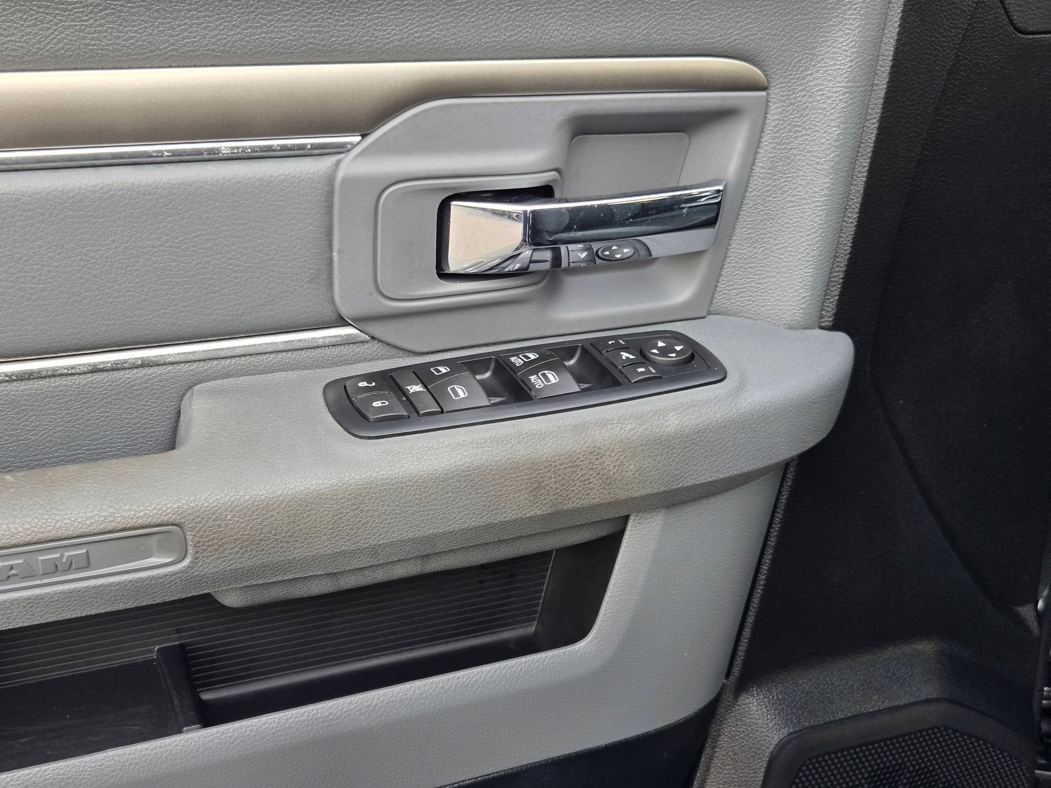 Used 2017 RAM 1500 Big Horn RWD image 21