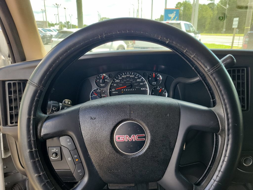 Used 2012 GMC Savana 1500 RWD image 25