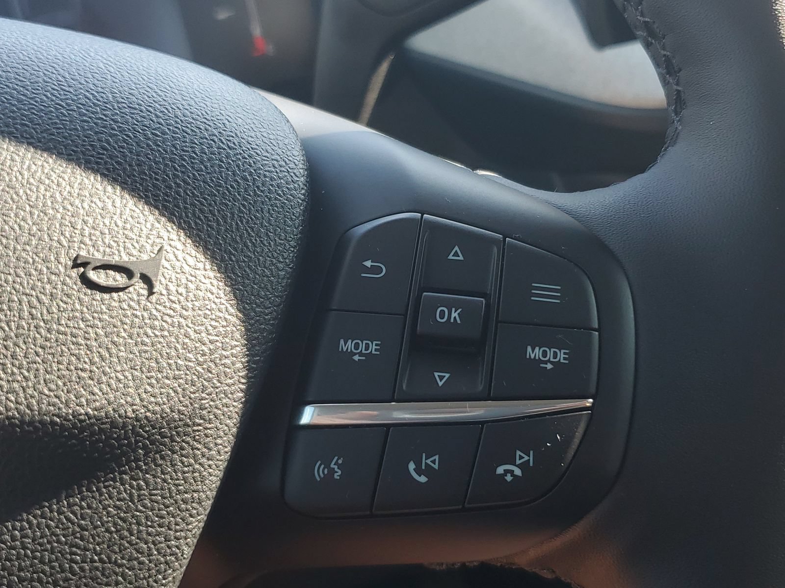Used 2025 Ford Maverick XLT w/ XLT Luxury Package FWD image 23