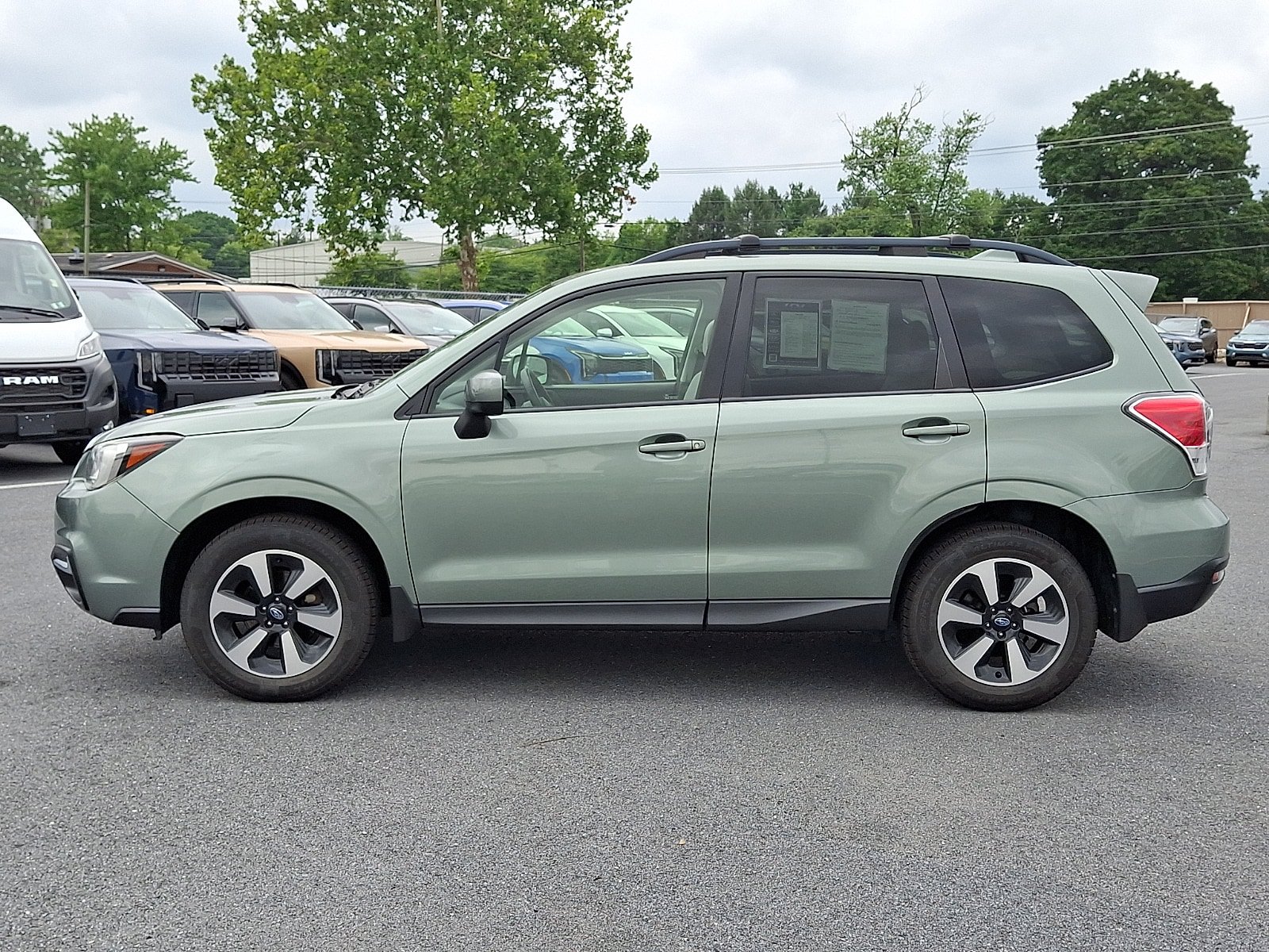 Used 2018 Subaru Forester 2.5i Premium AWD/4WD image 8