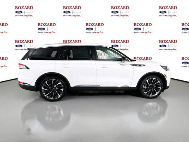 New 2026 Lincoln Aviator Reserve image 8