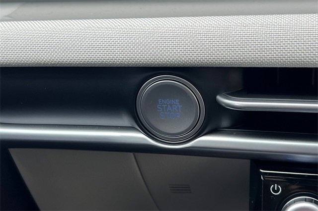 New 2025 Hyundai Tucson Limited image 23