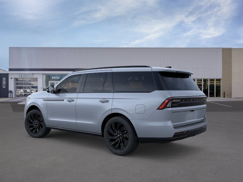 New 2025 Lincoln Navigator Reserve w/ Jet Appearance Package image 4