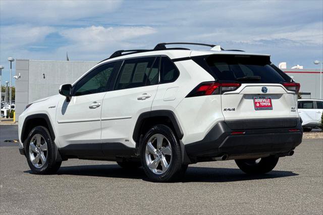 Certified 2021 Toyota RAV4 XLE Premium AWD/4WD image 7