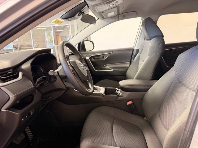 Used 2024 Toyota RAV4 LE AWD/4WD image 19