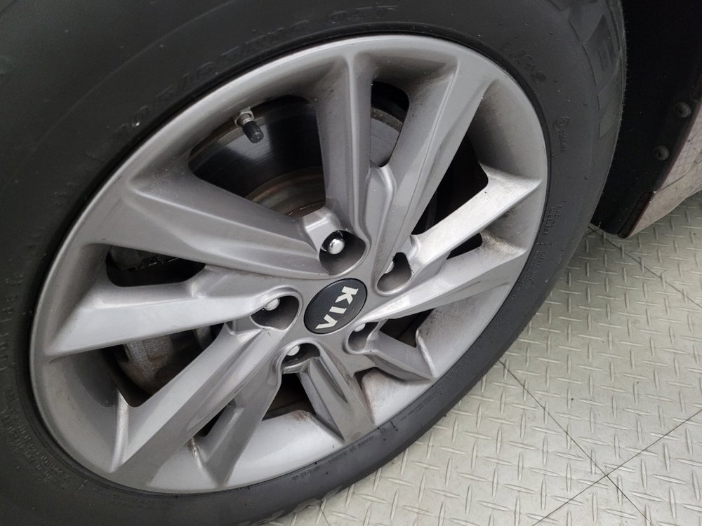 Used 2020 Kia Optima LX image 31