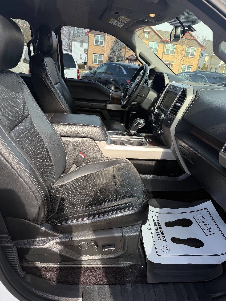 Used 2017 Ford F150 Lariat image 38