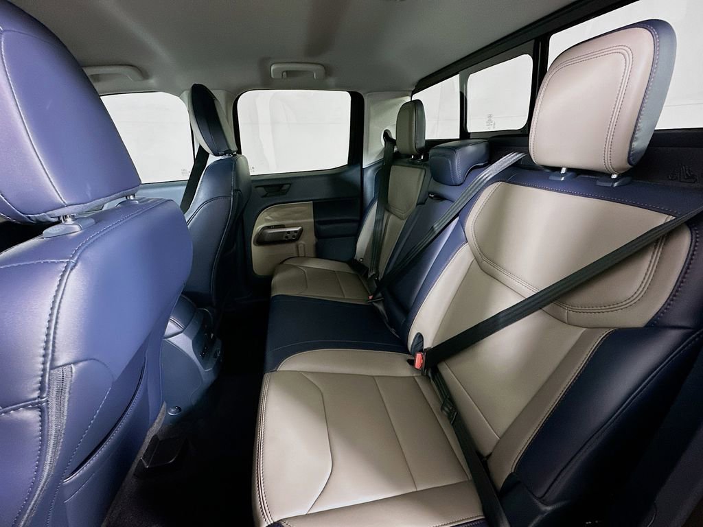 Used 2025 Ford Maverick Lariat AWD/4WD image 14