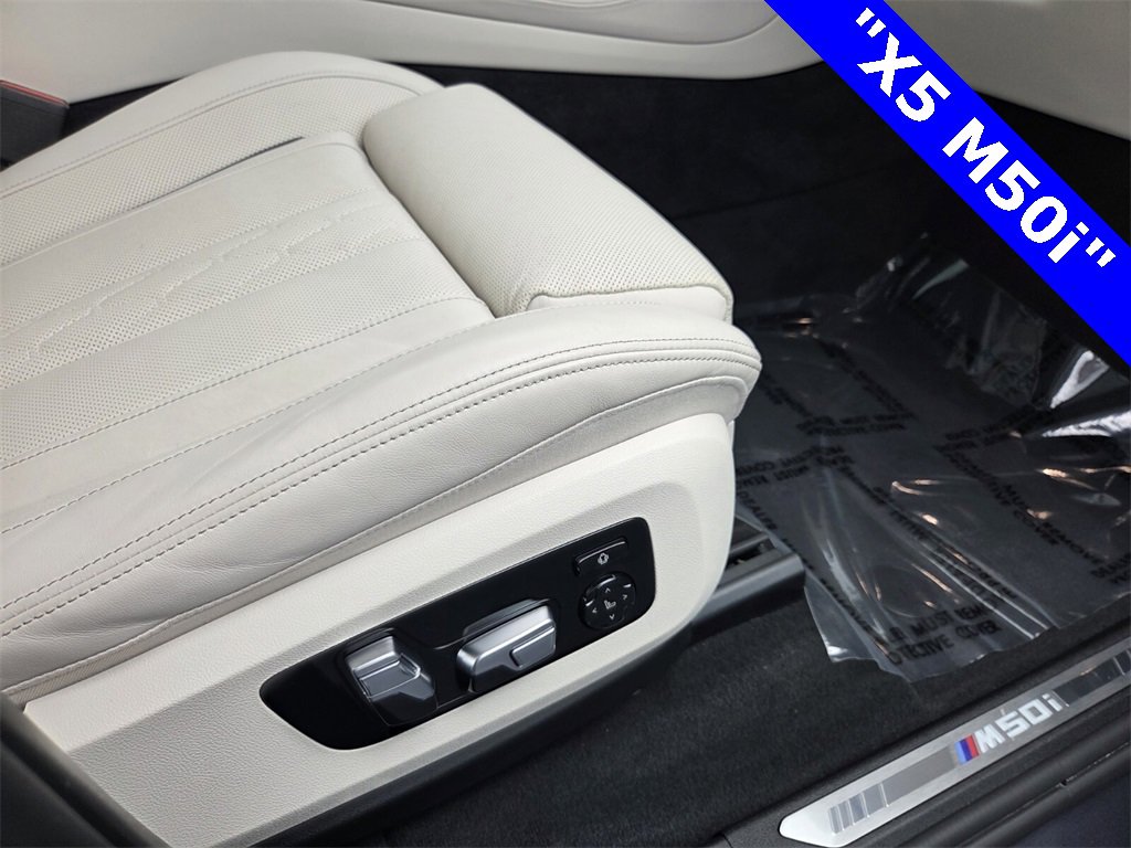 Used 2021 BMW X5 M50i w/ Executive Package image 22