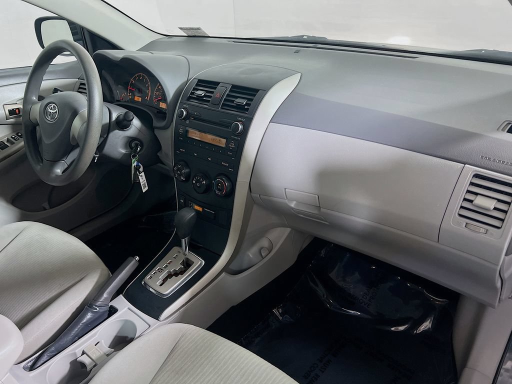 Used 2010 Toyota Corolla LE FWD image 24