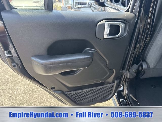 Used 2024 Jeep Wrangler Unlimited Sport AWD/4WD image 16