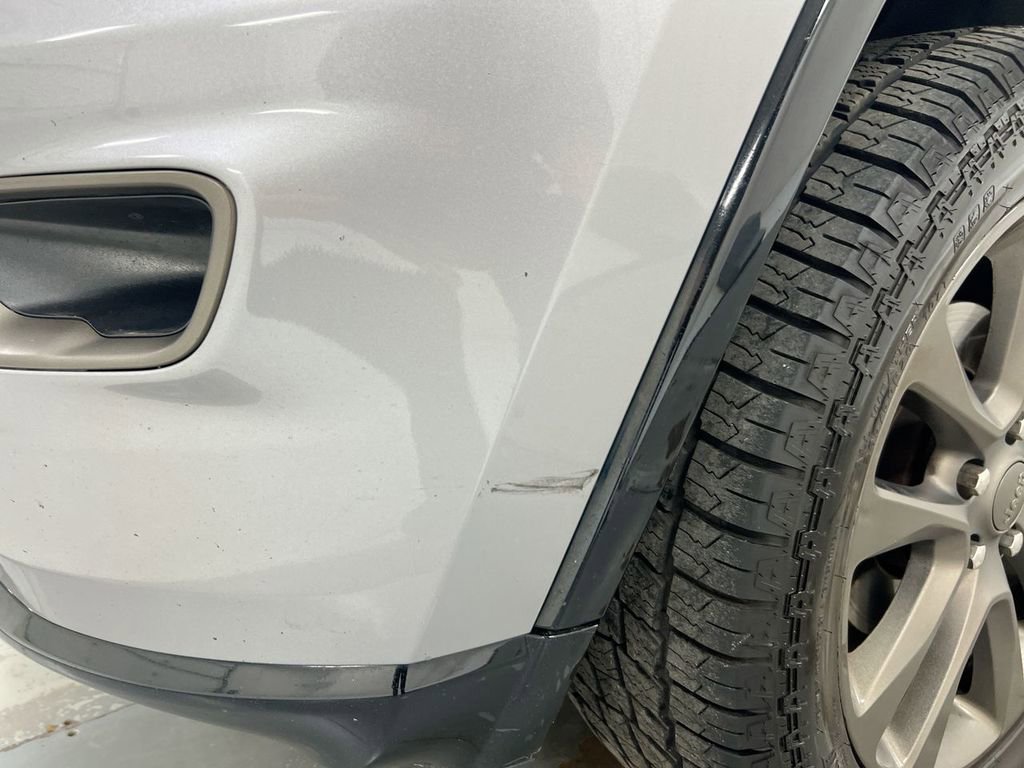 Used 2016 Jeep Grand Cherokee Limited 75th Anniversary image 30