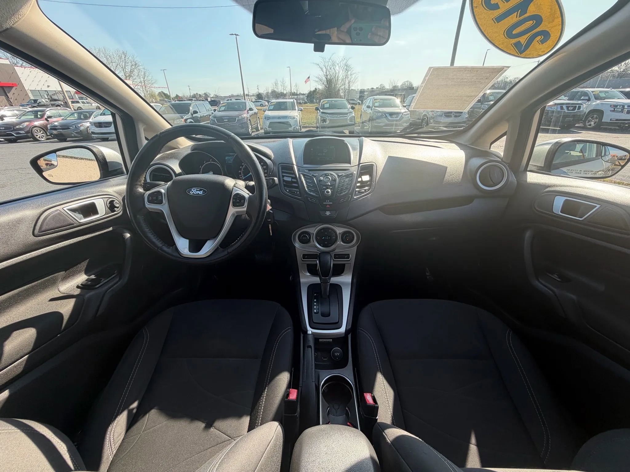 Used 2015 Ford Fiesta SE w/ Comfort Package FWD image 14