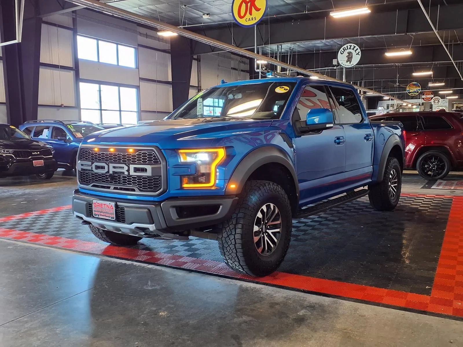 Used 2019 Ford F150 Raptor w/ Equipment Group 802A Luxury AWD/4WD image 3