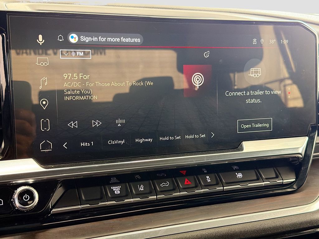 Used 2025 GMC Sierra 2500 SLT w/ SLT Convenience Package image 14