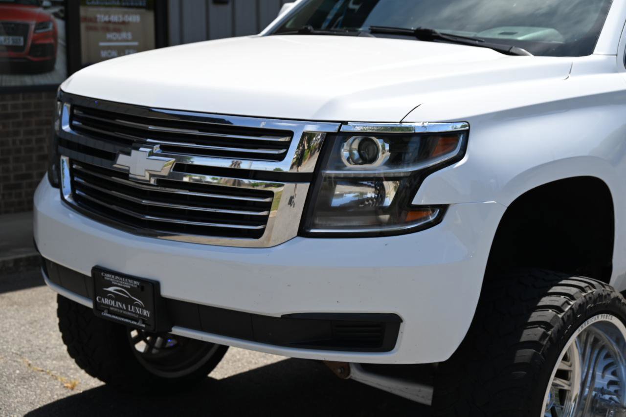 Used 2019 Chevrolet Suburban LT AWD/4WD image 6