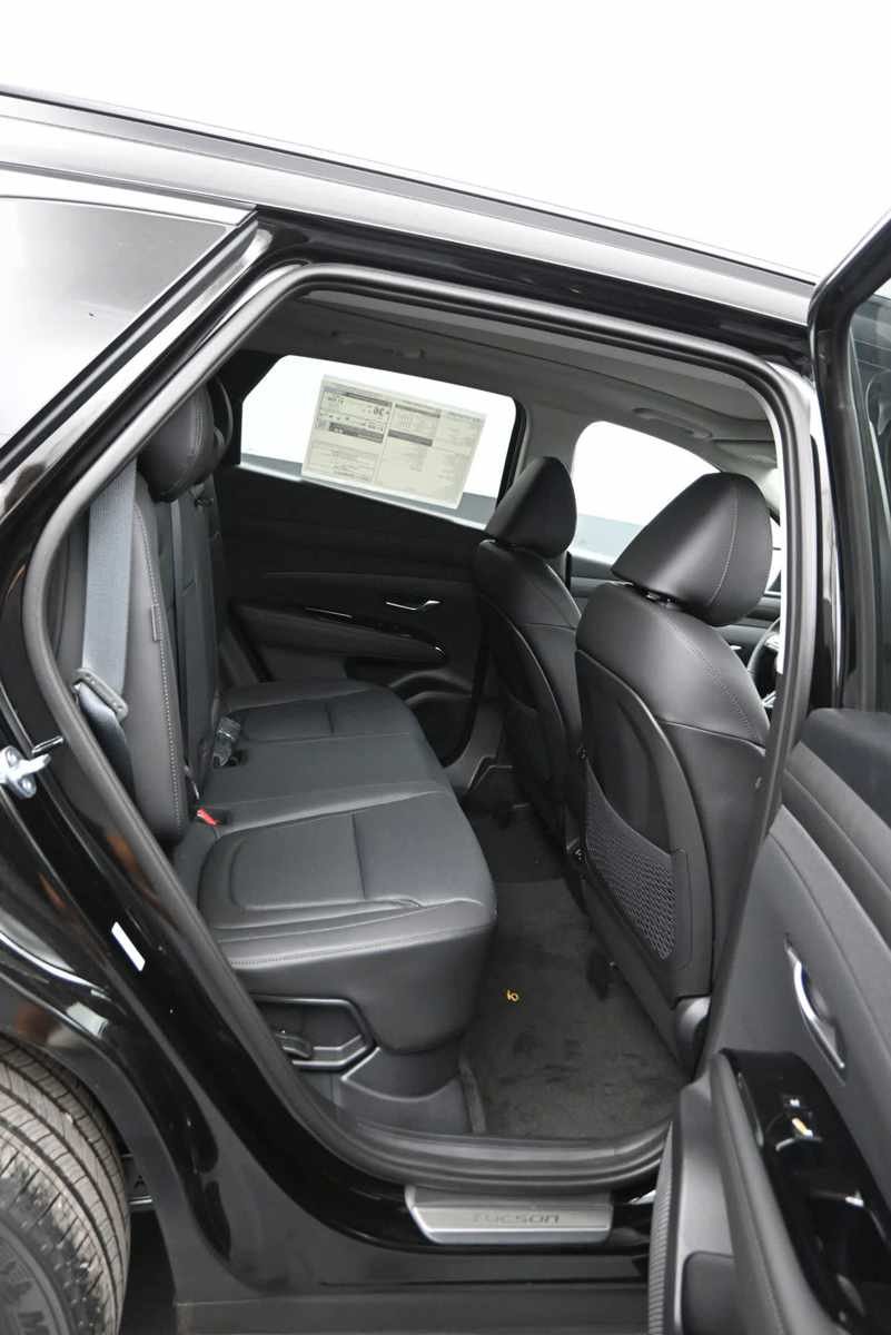 New 2026 Hyundai Tucson Limited AWD/4WD image 12