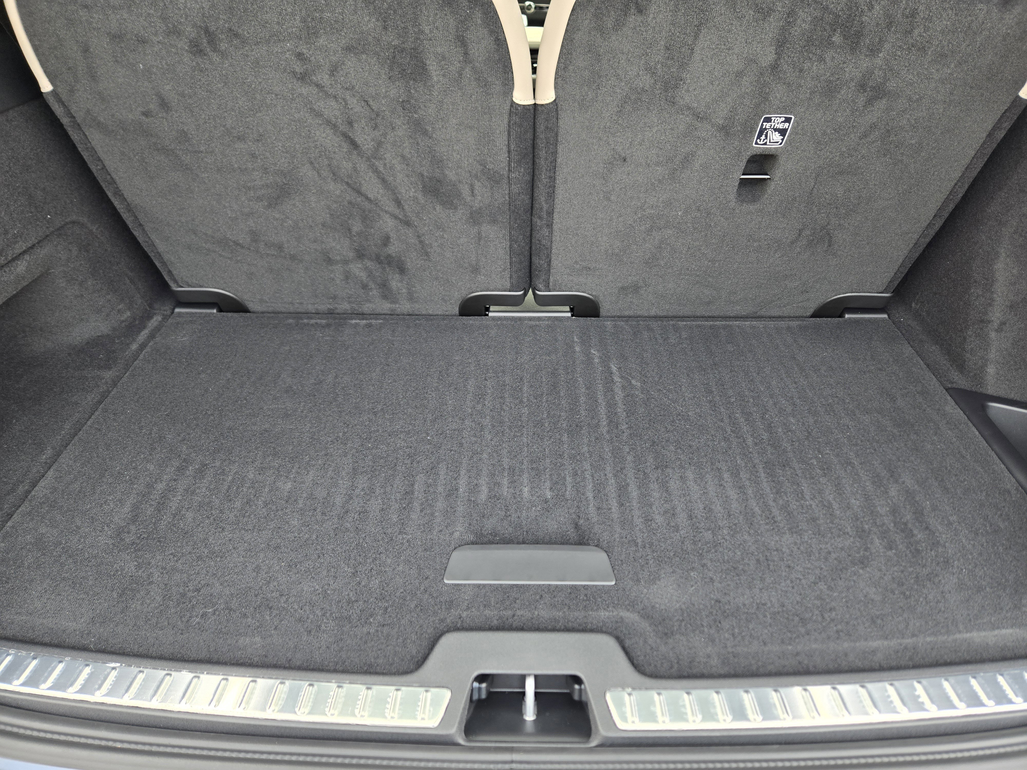 New 2026 Volvo XC90 B6 Plus w/ Protection Package Premier image 27