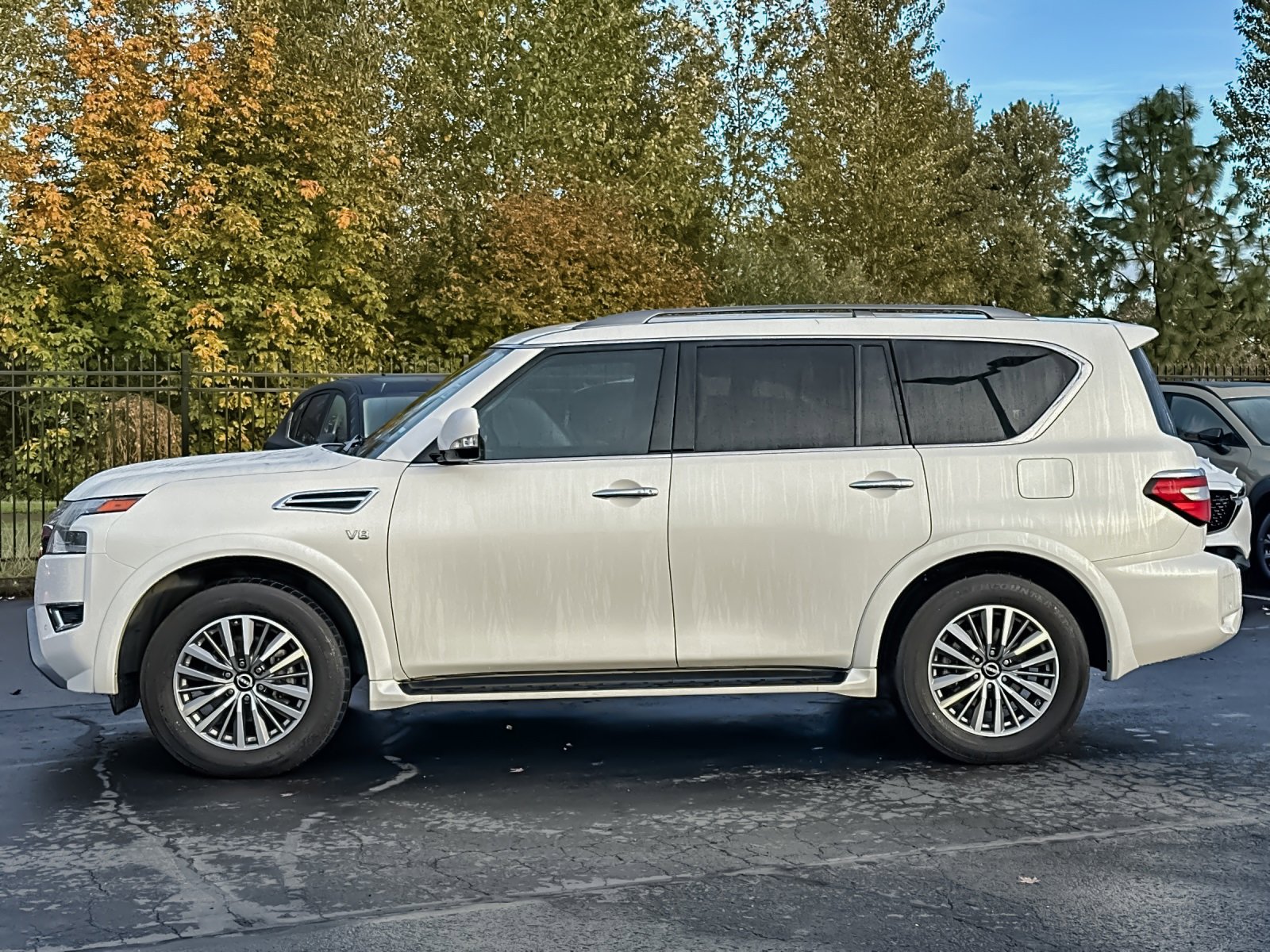 Used 2022 Nissan Armada SV w/ SV Appearance Package image 7