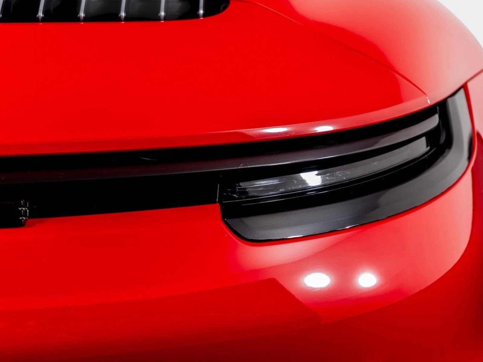 Used 2020 Porsche 911 Carrera 4S w/ Sport Package image 13