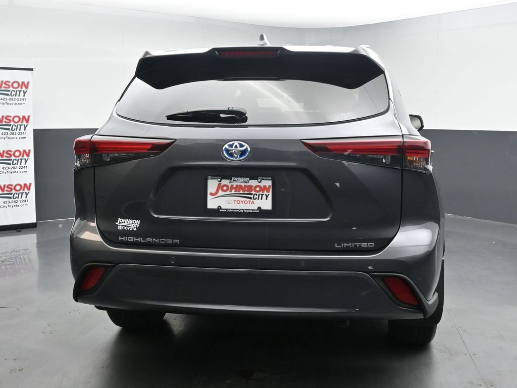 Used 2024 Toyota Highlander Limited AWD/4WD image 8