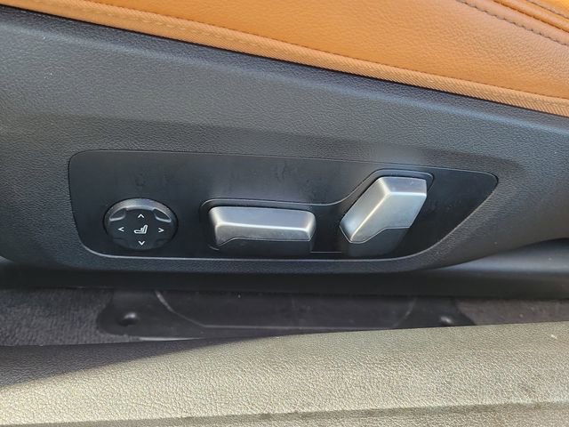 Used 2022 BMW M440i Coupe w/ Premium Package RWD image 12