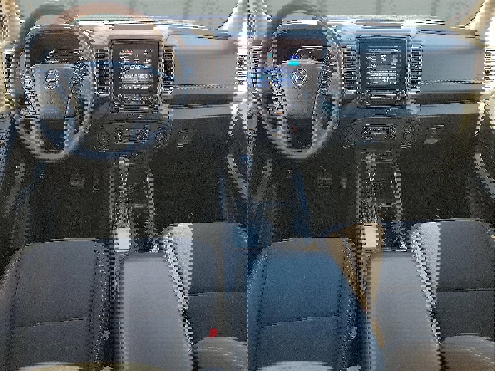 Used 2022 Nissan Frontier SV image 9