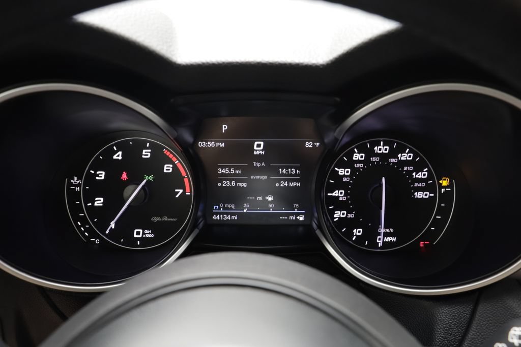 Used 2023 Alfa Romeo Stelvio Ti AWD/4WD image 8
