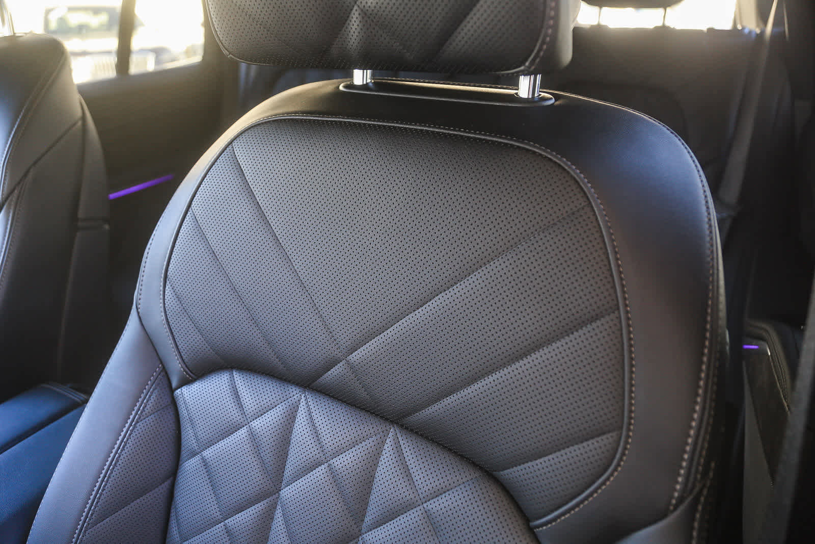 Certified 2025 BMW X5 M60i image 21