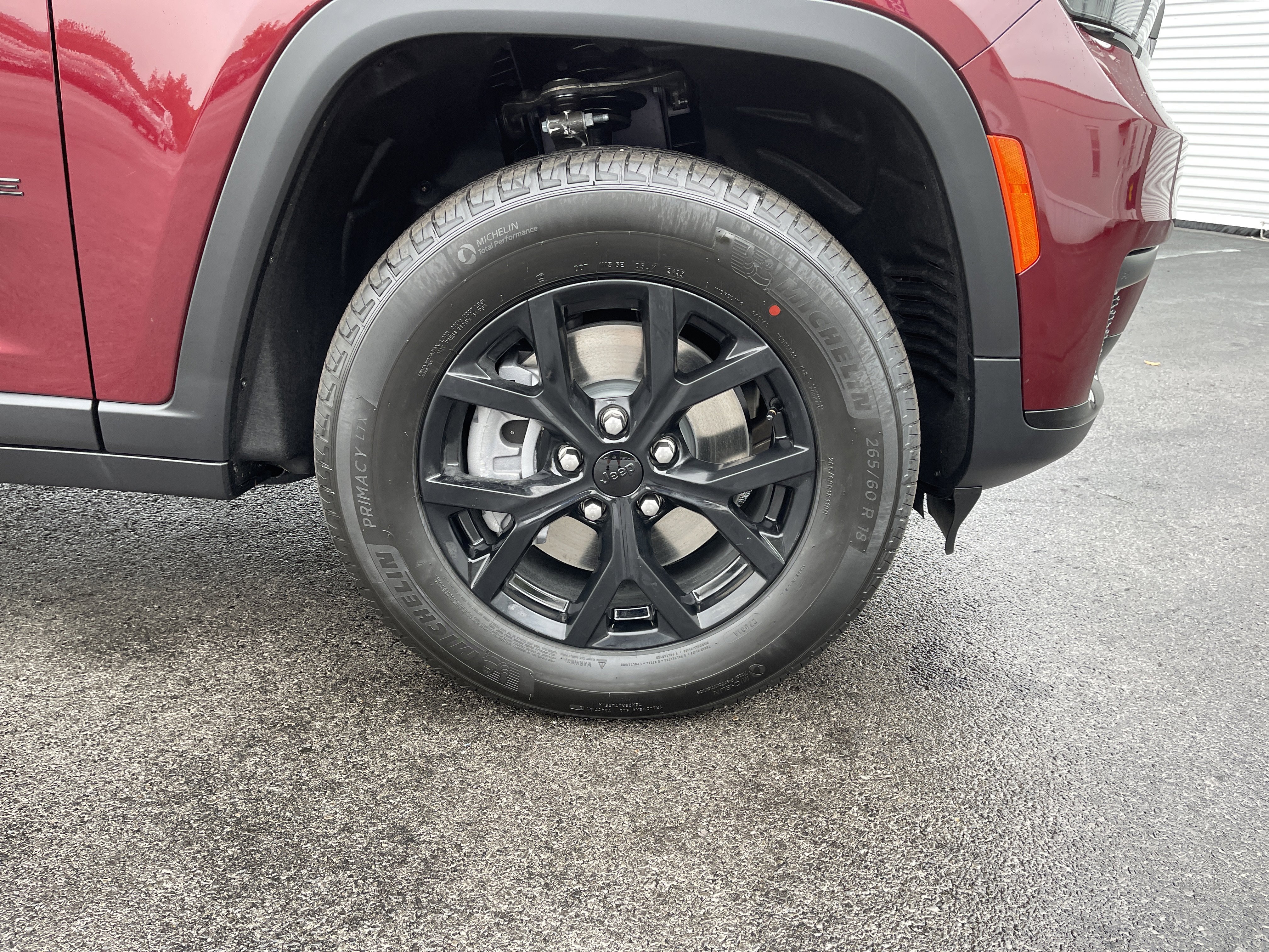 New 2025 Jeep Grand Cherokee L Altitude image 8