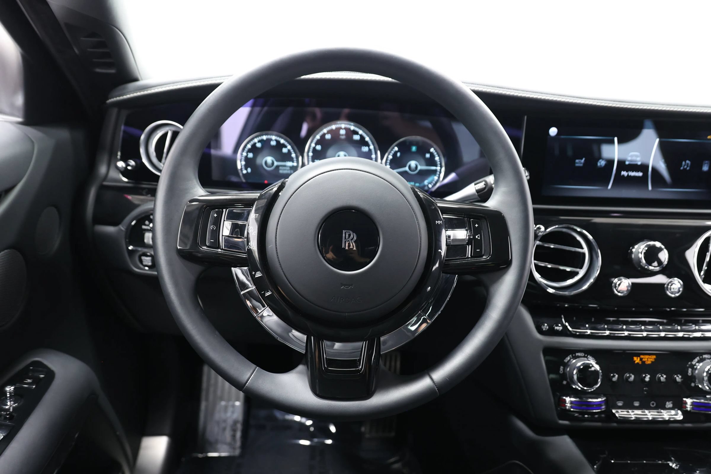 Used 2021 Rolls-Royce Ghost AWD/4WD image 28