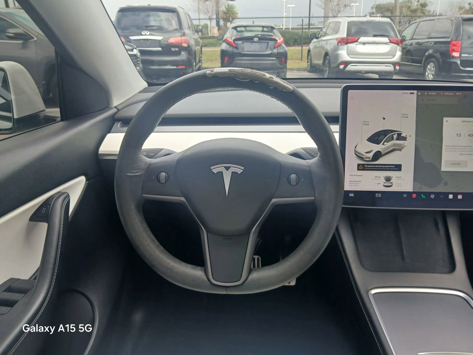 Used 2021 Tesla Model Y Long Range image 24
