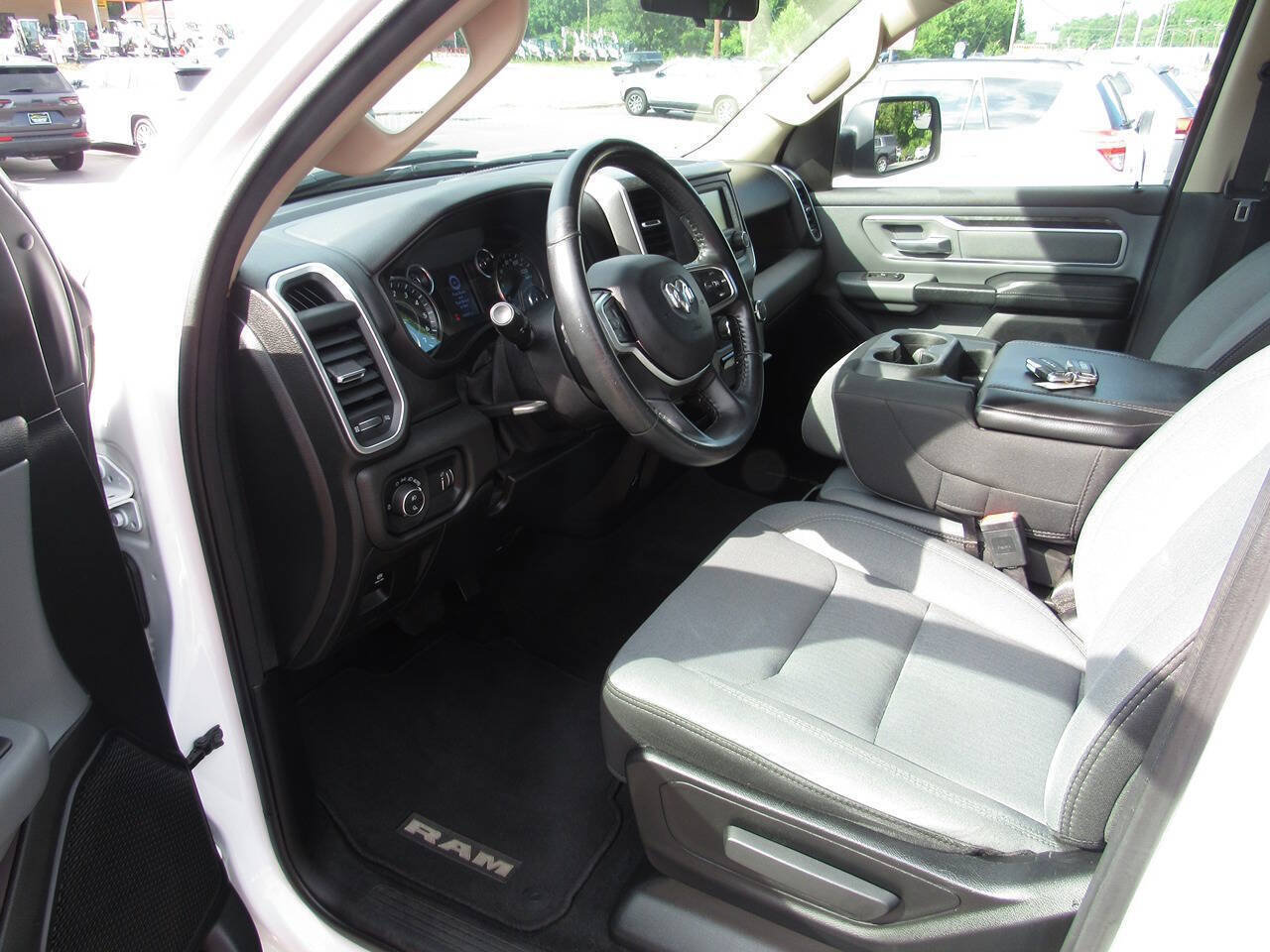Used 2020 RAM 1500 Big Horn AWD/4WD image 20