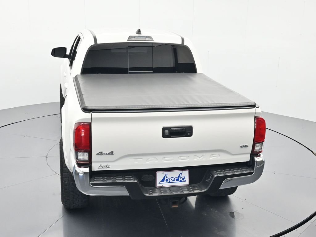 Used 2021 Toyota Tacoma SR5 AWD/4WD image 34