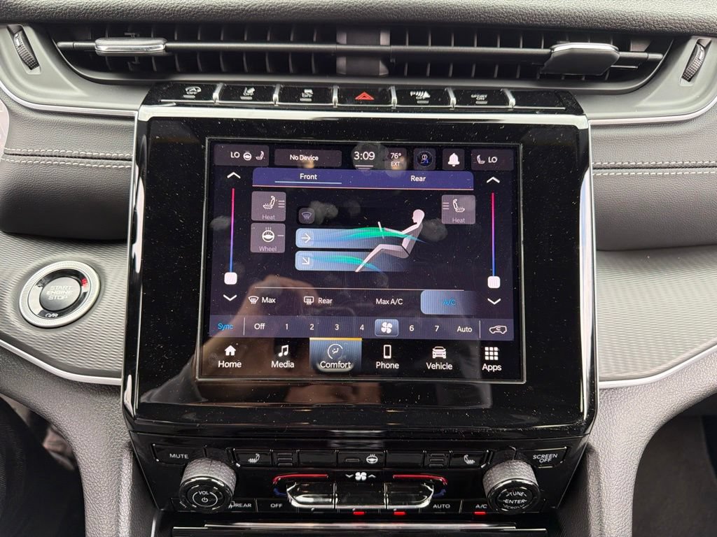 New 2026 Jeep Grand Cherokee L 4WD image 24