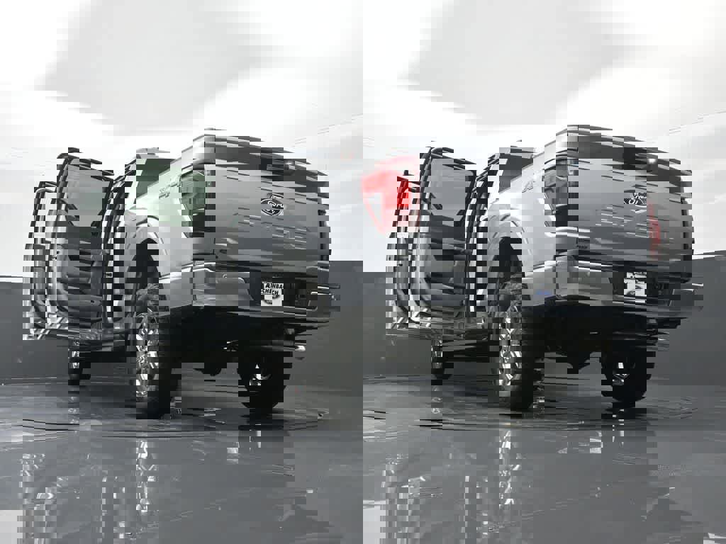 New 2024 Ford F150 XLT w/ Mobile Office Package image 32