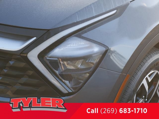 Used 2023 Kia Sportage LX AWD/4WD image 10