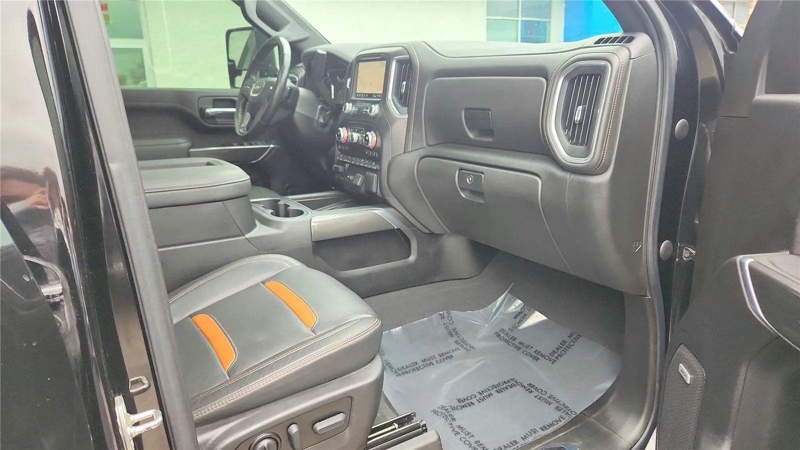 Used 2022 GMC Sierra 2500 AT4 w/ AT4 Premium Plus Package AWD/4WD image 31