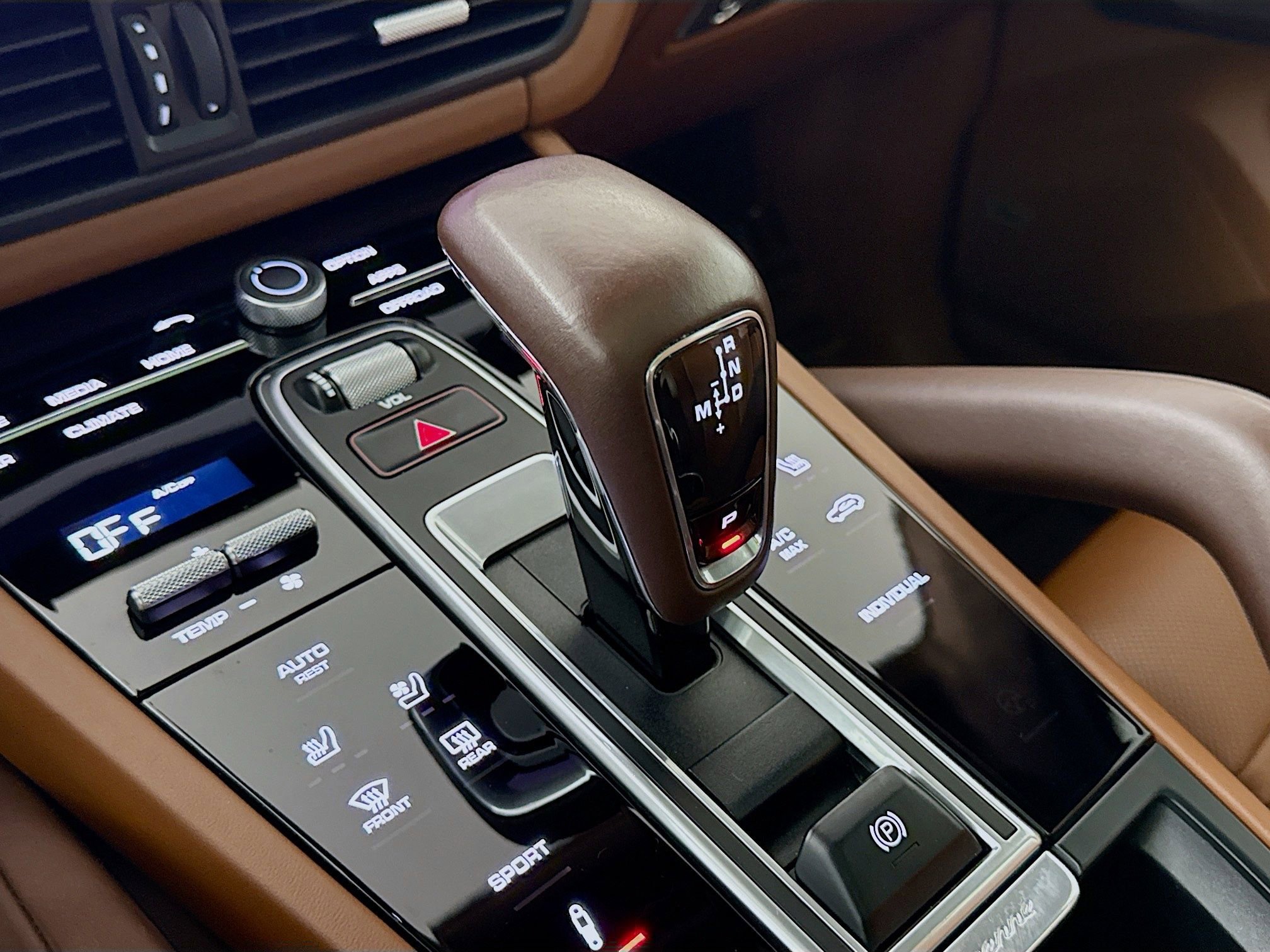 Certified 2021 Porsche Cayenne GTS image 18