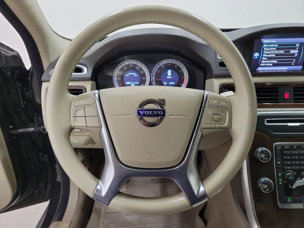 Used 2013 Volvo XC70 3.2 image 21