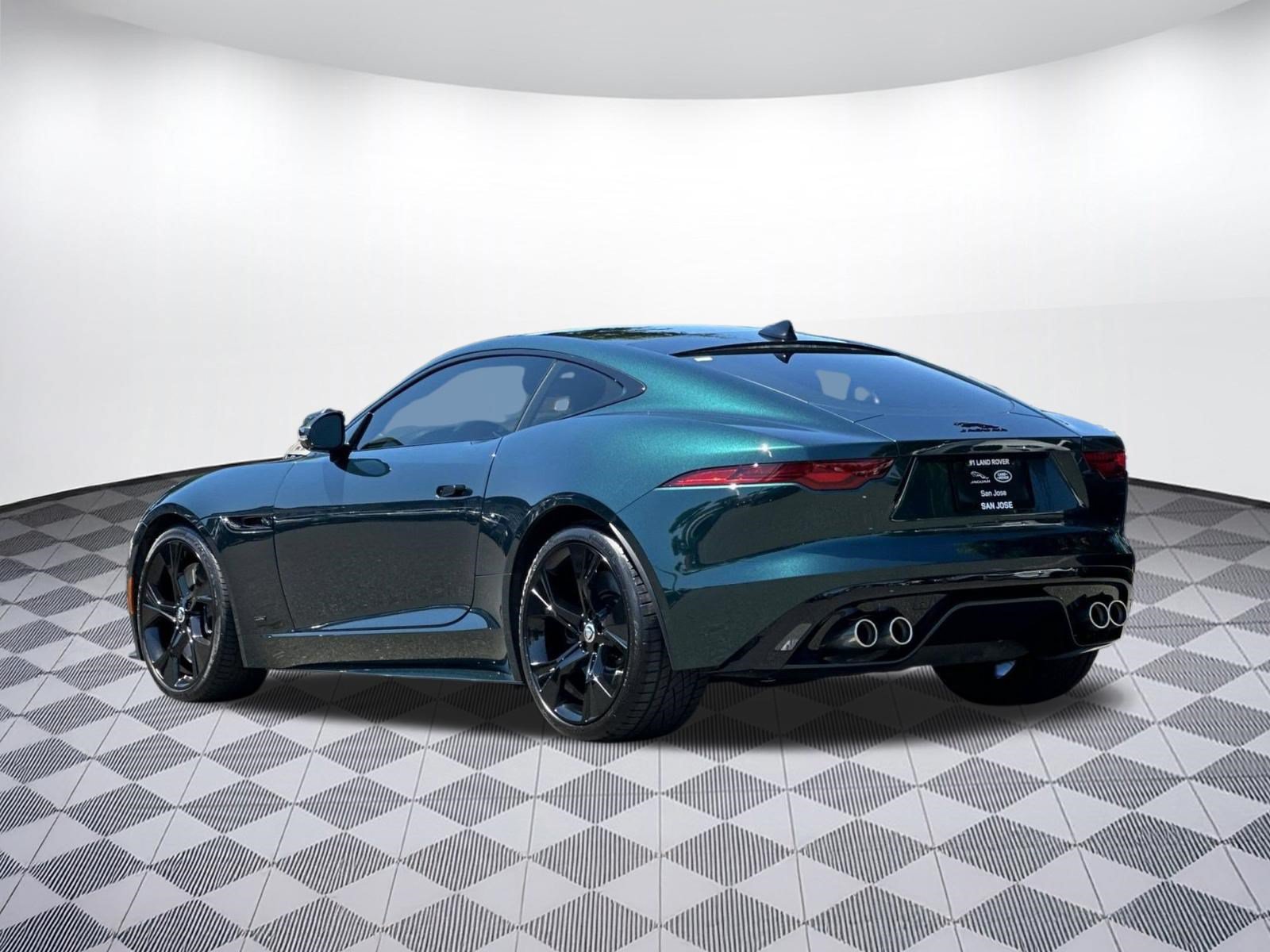 Used 2024 Jaguar F-TYPE Coupe AWD image 3